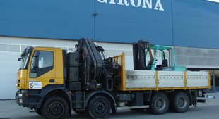 Roben un camió grua de gran tonatge a Fornells