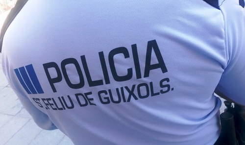 NOU UNIFORME DE LA POLICIA LOCAL